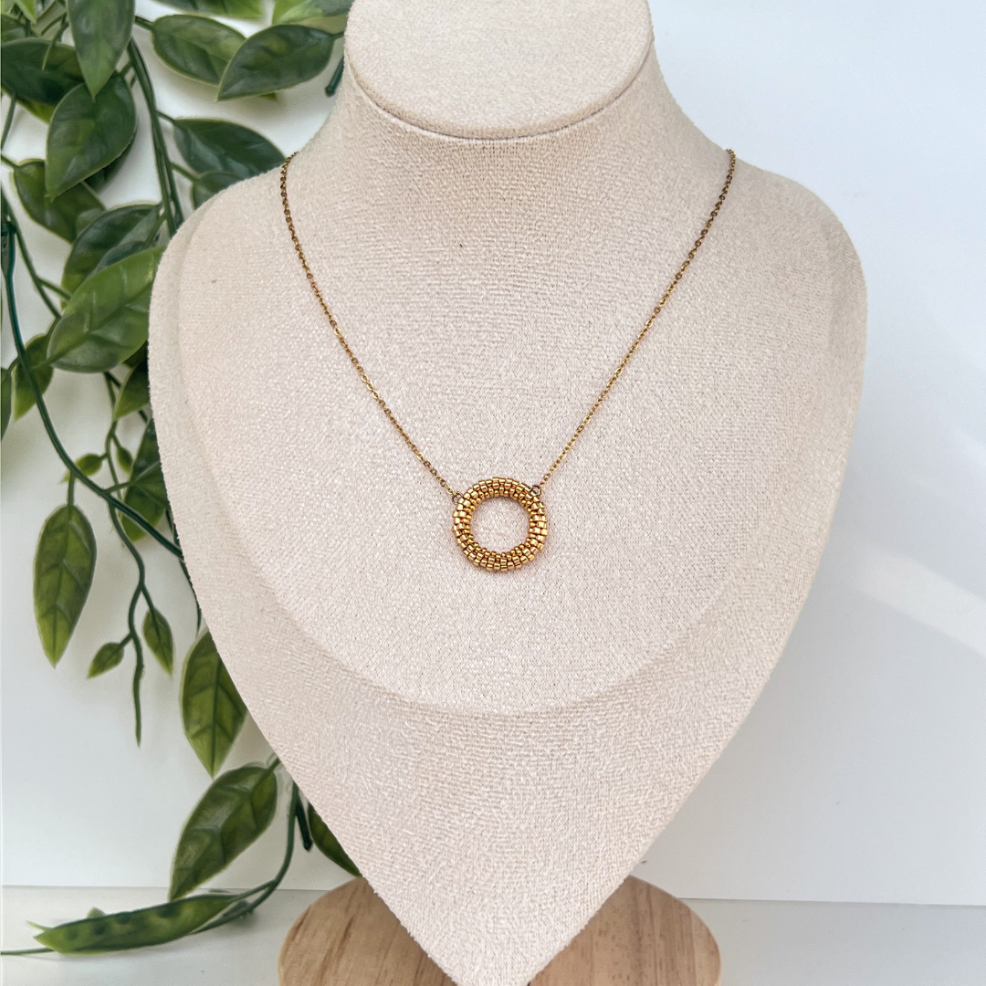Metali Hoop Necklace