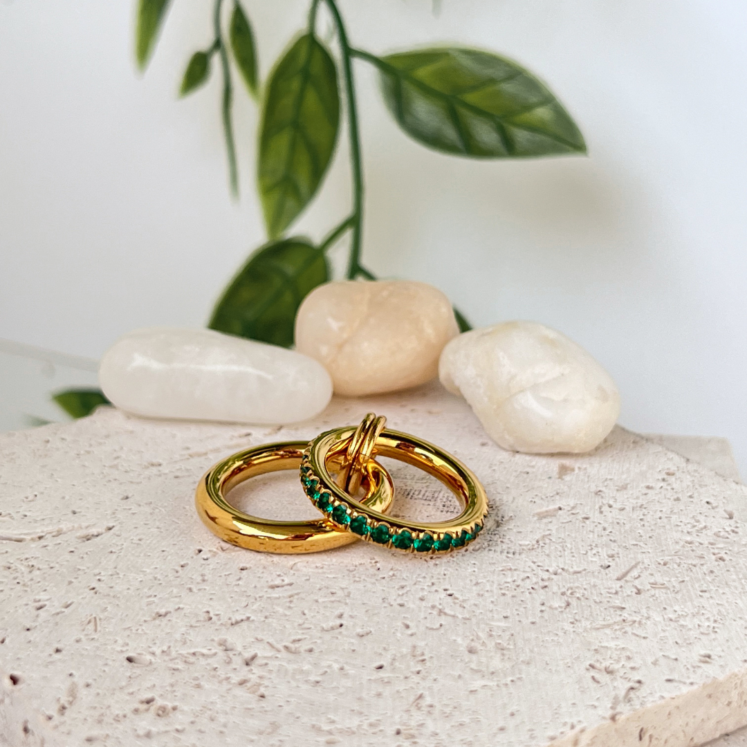 Green Crystal Chain Link Ring