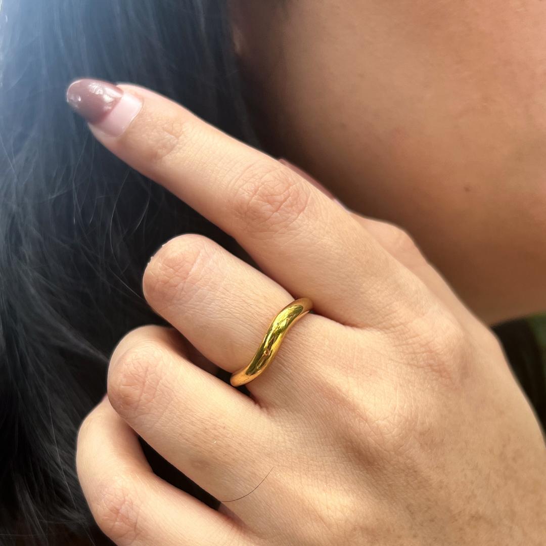 Gold Wavy Ring