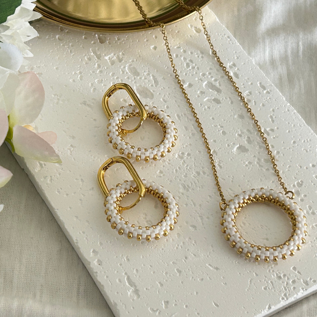 Diani Hoop Necklace